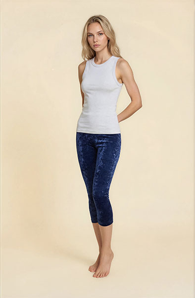 Caprihose aus Samt